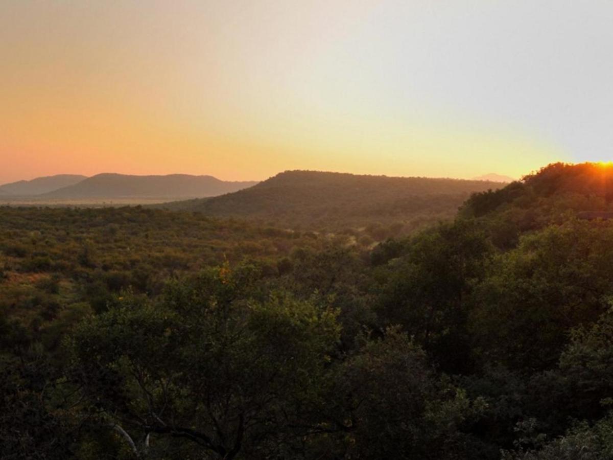 Buffalo Ridge Safari Lodge Madikwe Game Reserve Exterior photo