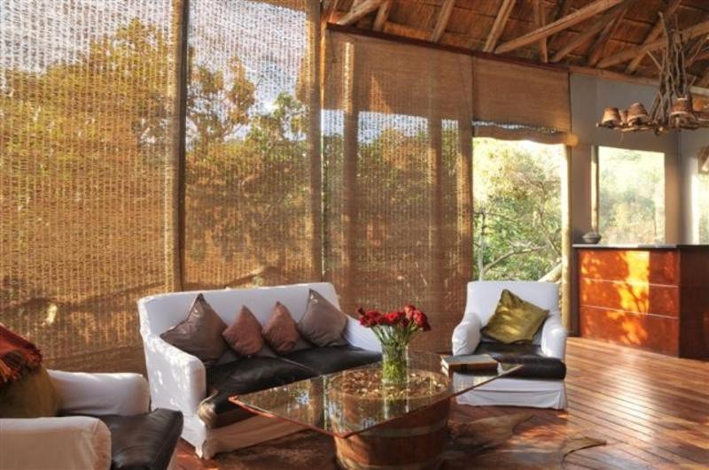 Buffalo Ridge Safari Lodge Madikwe Game Reserve Exterior photo