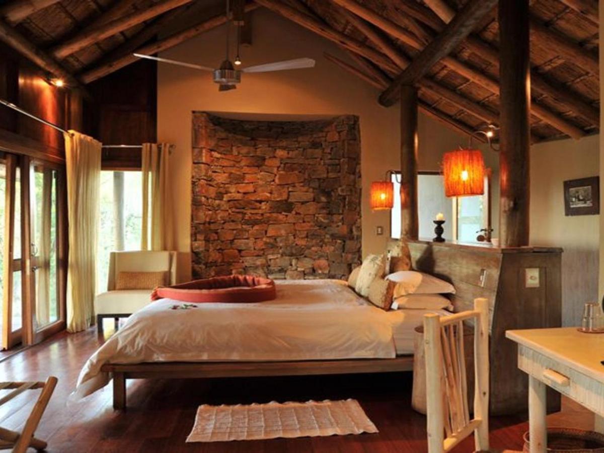 Buffalo Ridge Safari Lodge Madikwe Game Reserve Exterior photo